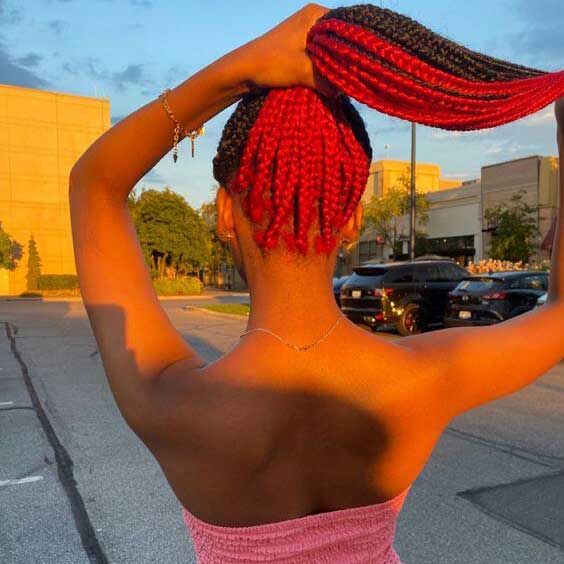 peekaboo-knotless-braids-red